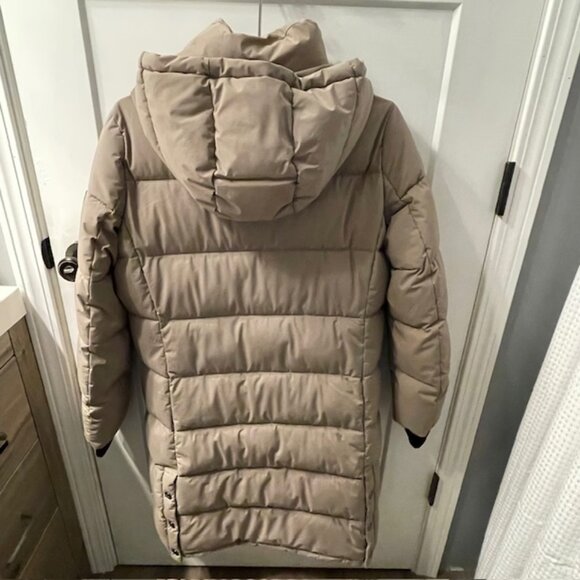 DKNY Tan Puffer Jacket - Picture 7 of 12